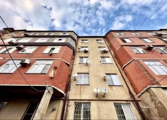 Продажа 2-ком. квартиры, 60 м2, Махачкала, улица Джамалутдина Атаева, 26А