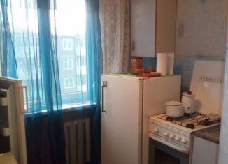 Продам 2-ком. квартиру, 45 м2, Смоленск, улица Попова, 18, Промышленный район