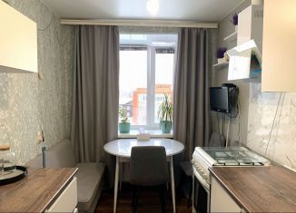 Продается 2-ком. квартира, 50 м2, Ялуторовск, улица Революции, 133