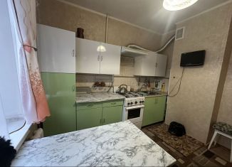 Сдам в аренду 2-ком. квартиру, 56 м2, Ульяновск, улица Рябикова, 69