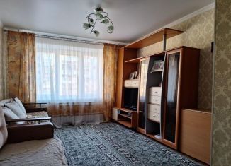 Продаю 1-ком. квартиру, 35 м2, Магнитогорск, улица Калмыкова, 10/1