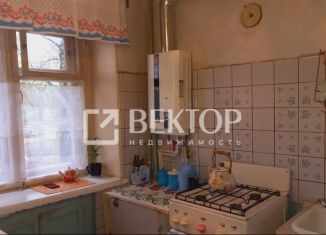 Продается 3-комнатная квартира, 62 м2, Иваново, улица Попова, 26