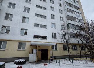 Продаю четырехкомнатную квартиру, 84 м2, Республика Башкортостан, улица Сагита Агиша, 14/1