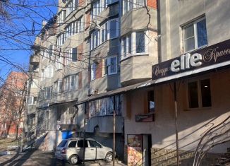 Продается двухкомнатная квартира, 55 м2, Владикавказ, улица Тельмана, 52