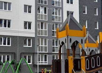 Продаю 1-ком. квартиру, 29.3 м2, Калининград