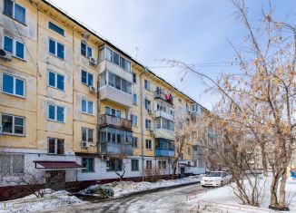 Продаю 2-комнатную квартиру, 46 м2, Хабаровск, улица Кубяка, 16