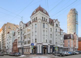 Продам трехкомнатную квартиру, 121.5 м2, Екатеринбург, улица Энгельса, 17