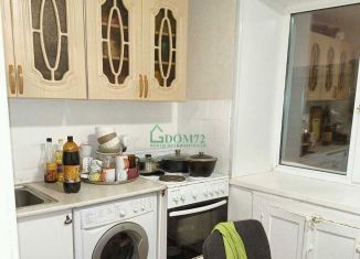 Продажа трехкомнатной квартиры, 56 м2, Тобольск, улица Семёна Ремезова, 116А