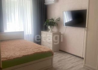 Продается двухкомнатная квартира, 44 м2, Артём, улица Кирова, 103