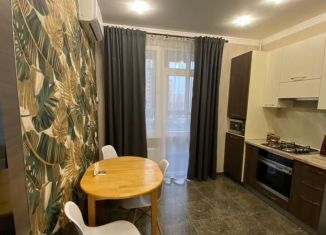 Сдается 1-ком. квартира, 37 м2, Крым, улица Крымской Весны, 5к1