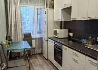 Сдаю 2-ком. квартиру, 48 м2, Иркутская область, микрорайон Университетский, 8