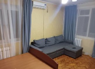 Сдается в аренду 2-ком. квартира, 40 м2, Краснодарский край, улица Макаренко, 5