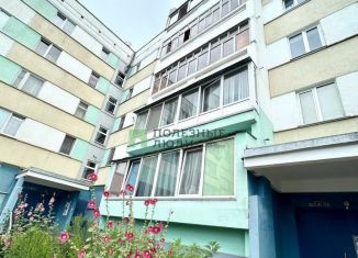 Продается 3-ком. квартира, 70.4 м2, Татарстан, проспект Дружбы Народов, 9