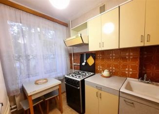 Сдам 2-ком. квартиру, 45 м2, Москва, Херсонская улица, 2, метро Севастопольская