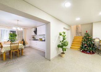 Продам дом, 322 м2, Санкт-Петербург, Комсомольская улица, 33