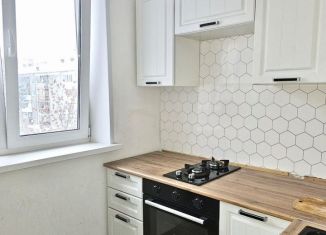 Продаю 3-комнатную квартиру, 58 м2, Республика Башкортостан, улица Кирова, 99/3