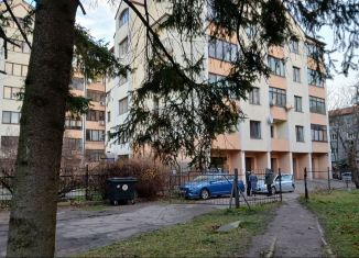 Продам трехкомнатную квартиру, 176.2 м2, Калининград, улица Сержанта Колоскова, 2А, Центральный район