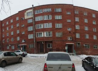 Продам 1-ком. квартиру, 34 м2, Кемерово, улица Веры Волошиной, 33