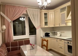 Аренда 1-ком. квартиры, 48 м2, Московская область, улица Кирова, 7к4