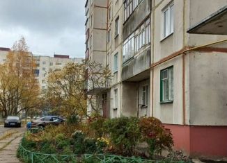 Продажа 2-комнатной квартиры, 46.9 м2, Курск, улица Серёгина