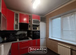 Продам 1-ком. квартиру, 43 м2, Курск, улица Парижской Коммуны, 67