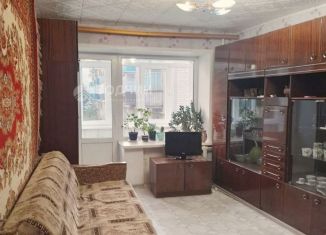 Продаю 3-ком. квартиру, 49 м2, Чувашия, улица Фрунзе, 9