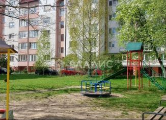 Трехкомнатная квартира на продажу, 91.6 м2, Калининград, улица Партизана Железняка, 11