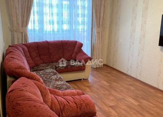 Продаю трехкомнатную квартиру, 62 м2, Тобольск, 8-й микрорайон, 21