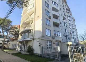 Сдаю в аренду 1-ком. квартиру, 42 м2, Геленджик, Колхозная улица, 11