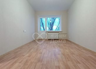 Продам 1-ком. квартиру, 31 м2, Волгоград, улица Борьбы, 19