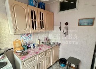 Продам 1-комнатную квартиру, 30 м2, Кемерово, Заводский район, улица Патриотов, 4