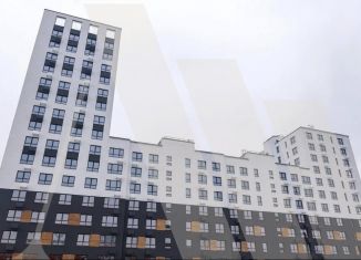 Продается 3-ком. квартира, 80 м2, Пенза, улица 65-летия Победы, 1