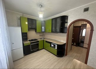 Сдача в аренду 1-ком. квартиры, 38 м2, Омск, улица Завертяева, 18к1