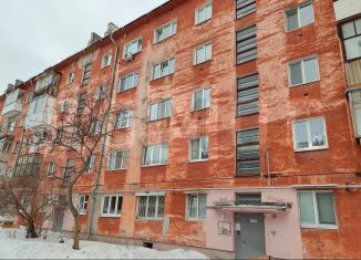 Продается 2-ком. квартира, 42 м2, Асбест, проспект Ленина, 32/1