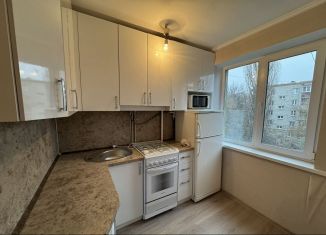 Продам 1-ком. квартиру, 30 м2, Курск, улица Менделеева, 73