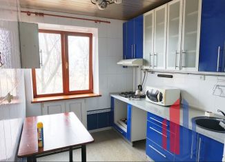 Продаю 2-ком. квартиру, 51 м2, Волгоград, улица Твардовского, 3