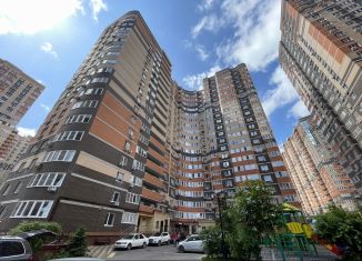 Продам 3-ком. квартиру, 80 м2, Ростов-на-Дону, улица Подвойского, 39