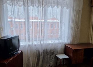 Сдается в аренду квартира студия, 30 м2, Омск, улица Дмитриева, 5/1