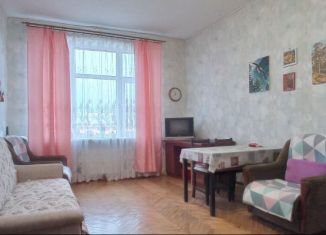 Продам комнату, 20 м2, Санкт-Петербург, Краснопутиловская улица, 12, метро Кировский завод