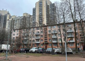 Продажа трехкомнатной квартиры, 58.3 м2, Санкт-Петербург, улица Матроса Железняка, 17, Приморский район