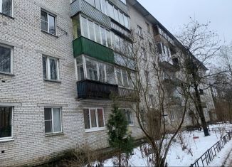 Продается трехкомнатная квартира, 62 м2, Ленинградская область, Приютинская улица, 15