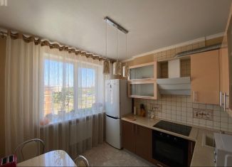 Продам 2-ком. квартиру, 54 м2, Ростов-на-Дону, улица Тружеников, 82/6