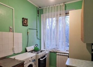 Сдам в аренду 3-ком. квартиру, 53 м2, Москва, улица Панфёрова, 16к3, ЮЗАО