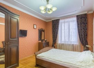 Сдаю 3-комнатную квартиру, 130 м2, Москва, Курсовой переулок, 8/2